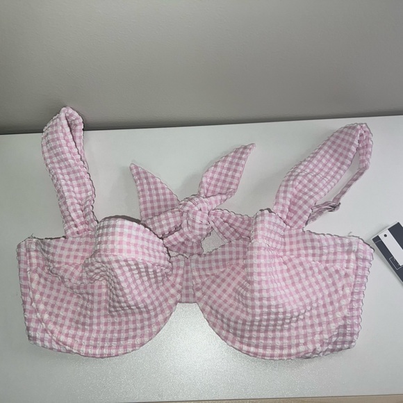 NWT Abercrombie & Fitch pink bikini top size S Curve Love - Picture 1 of 8